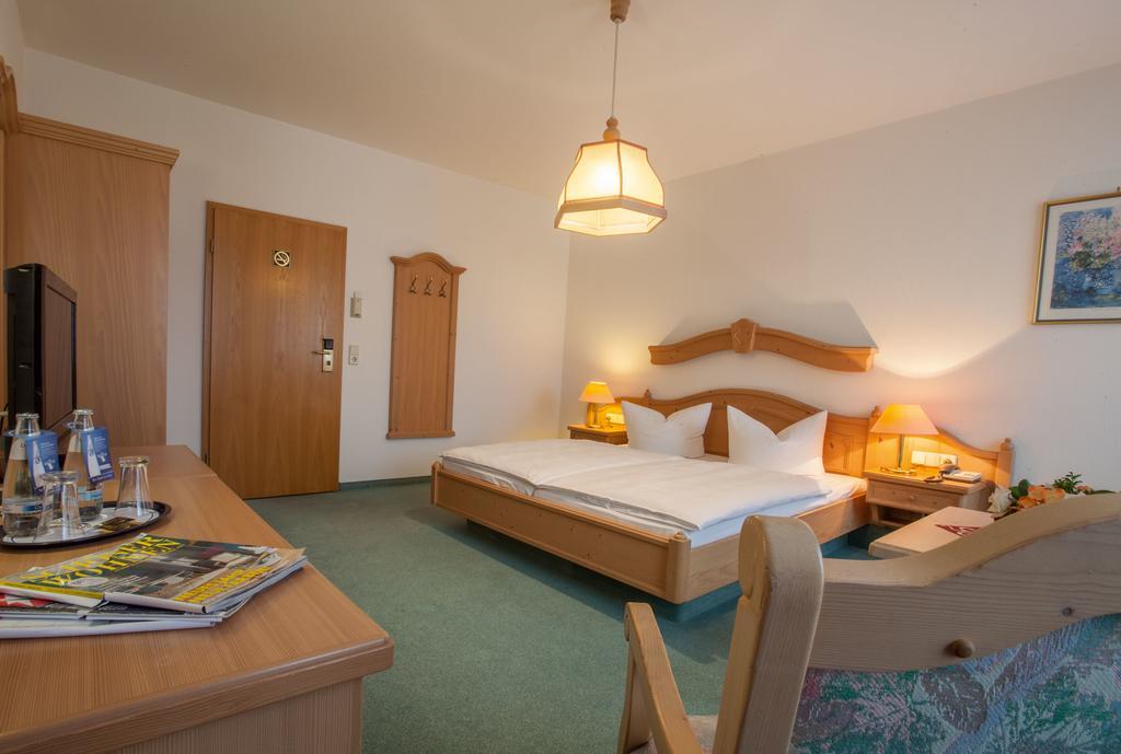 Hotel Arcus Elsterwerda ภายนอก รูปภาพ