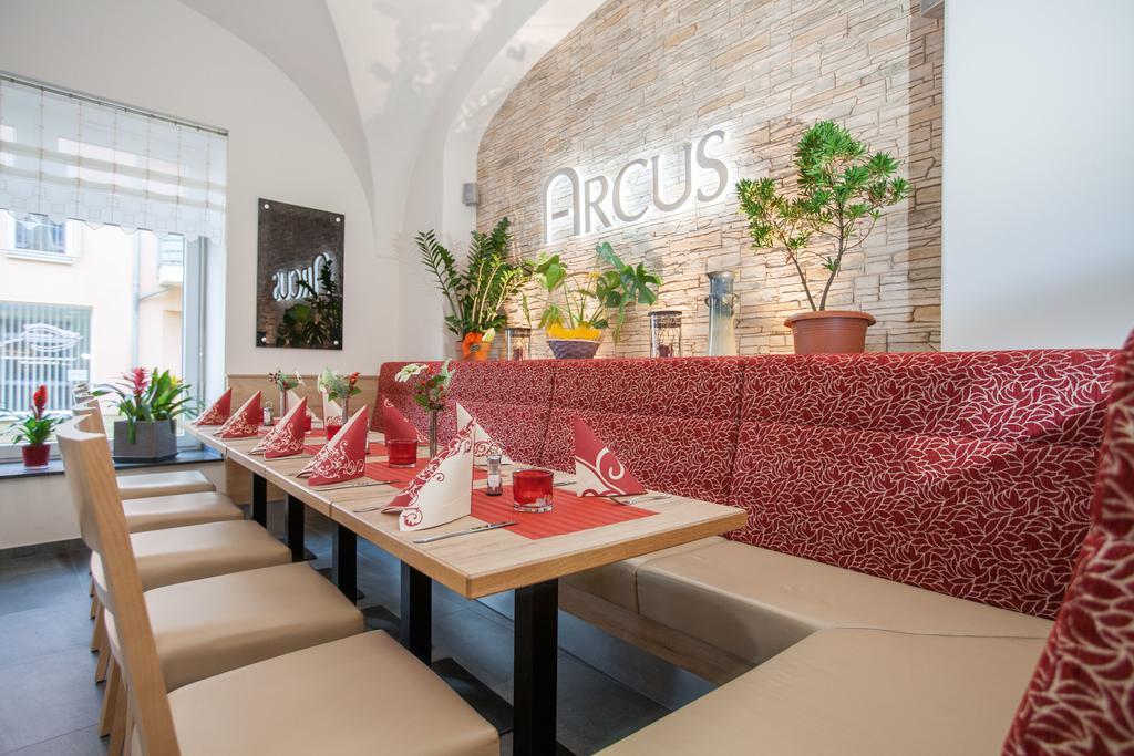 Hotel Arcus Elsterwerda ภายนอก รูปภาพ
